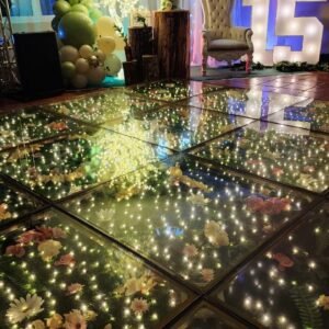 Alquiler de Pista de Baile Led Primavera vintage 4×4 – 16 m2 (60-70 invitados)